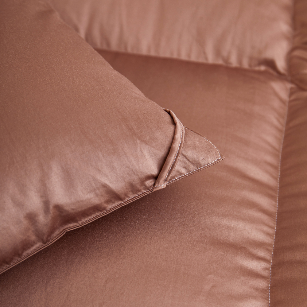 Deluxe Silk Down Comforters