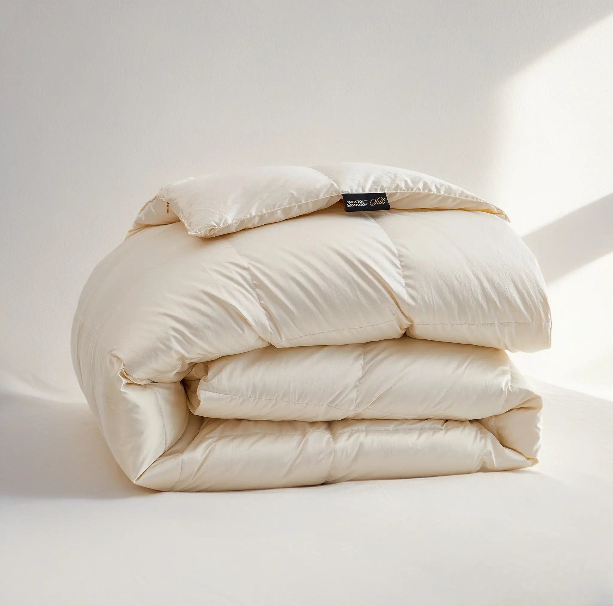 Deluxe Silk Goose Down Comforter